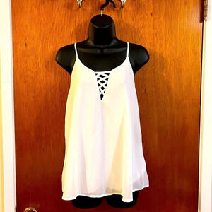 🆕 Naif White Sleeveless Blouse